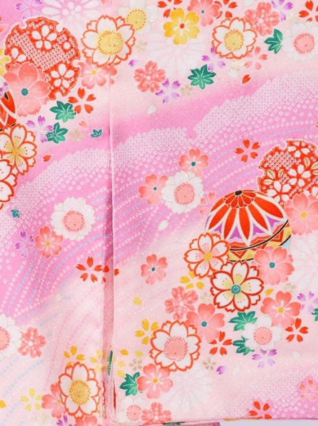 まり　季節の花柄のお宮参り着物フルセット(ピンク系)|女の子