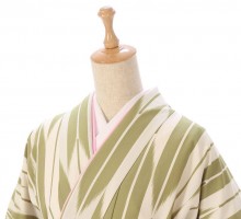 グリーンの矢絣柄の卒業式袴フルセット(白系)|卒業袴(普通サイズ)2枚目