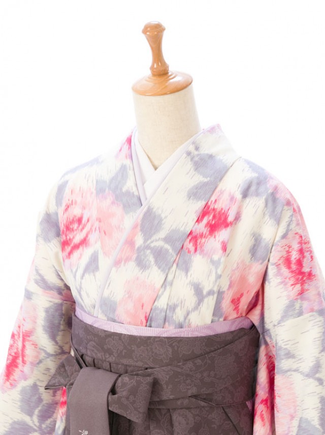 ジルスチュアートローズ柄の卒業式袴フルセット(白系)|卒業袴(普通サイズ)3枚目
