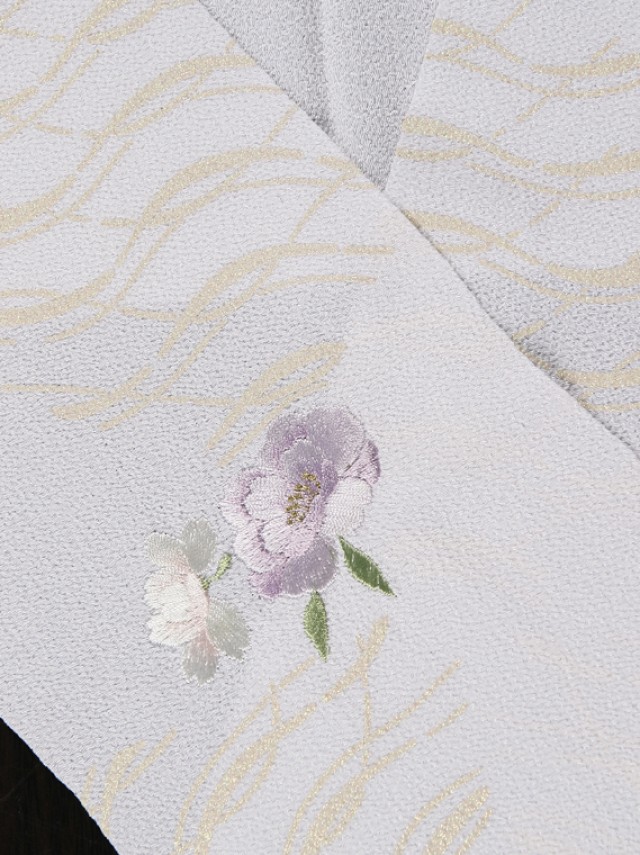 HCJ1501　在庫処分セール￥5,180 → ￥2,400　瑠璃　刺繍半衿 花刺繍　桜刺繍