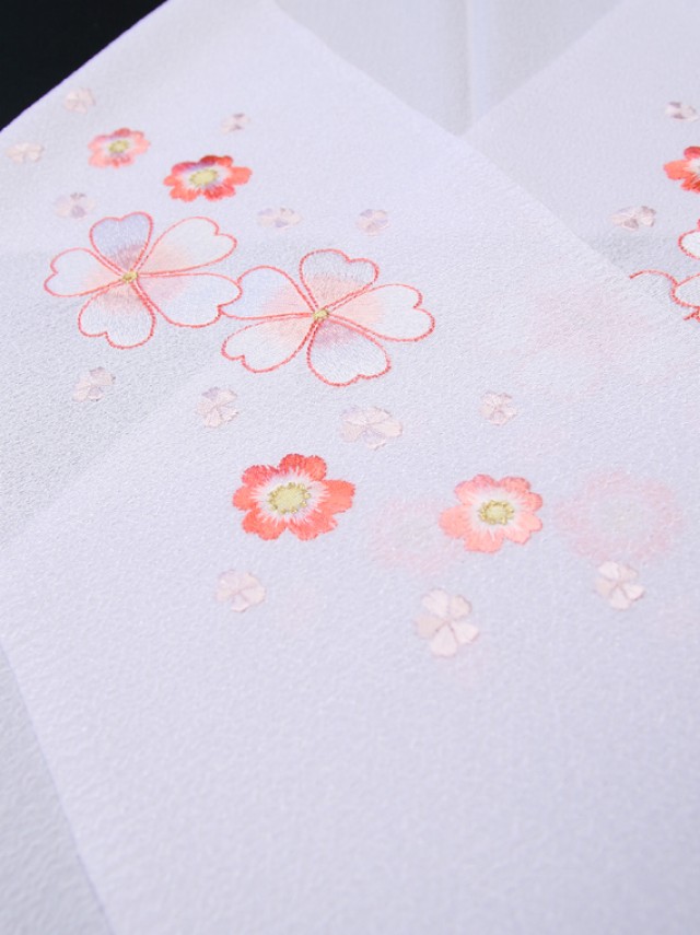 HCJ1506　在庫処分セール￥3,880 → ￥1,500　刺繍半衿 花刺繍　桜刺繍　洗える刺繍衿