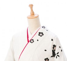 レンタル袴 白着物 白黒桜柄の卒業式袴フルセット(白系)|卒業袴(普通サイズ)