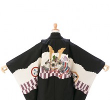 3歳男児 黒羽織　兜柄の七五三着物レンタルフルセット(ブラック系 )|男の子(三歳・袴)