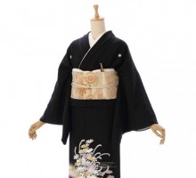 Mサイズ　菊に桜柄の黒留袖フルセット(黒)|黒留袖