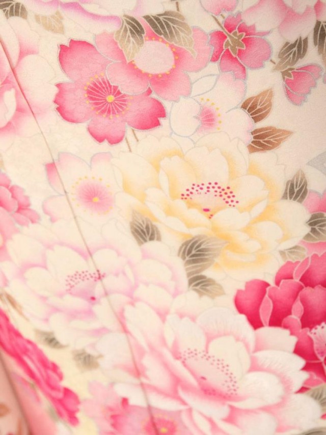 白地 ピンクぼかし　八重桜柄の振袖フルセット(白　ピンク系)|普通サイズ【2〜12月】