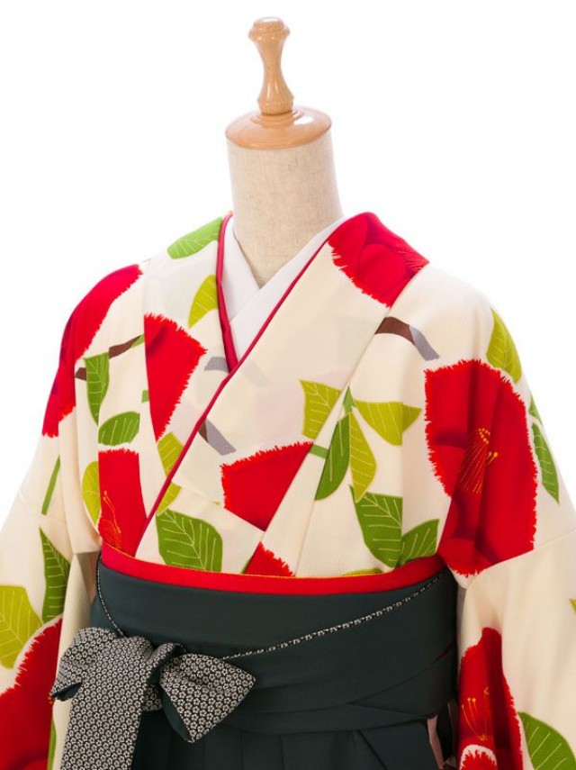紅一点ブランド椿柄の卒業式袴フルセット(白/赤系)|卒業袴(普通サイズ)1枚目