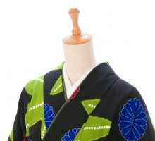 紅一点|レンタル袴|もみじ柄の卒業式袴フルセット(ブラック系系)|卒業袴(普通サイズ)