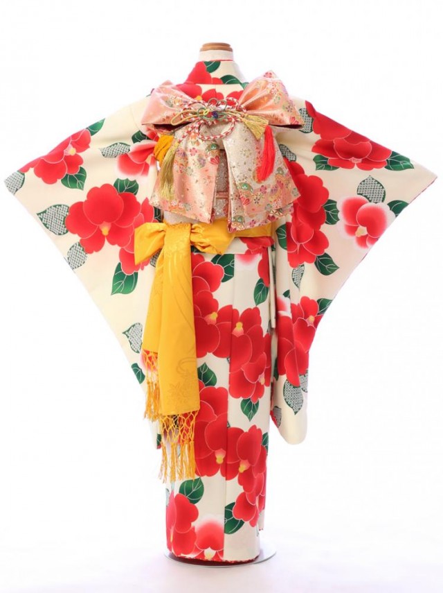 七五三　着物レンタル　7歳女の子　レトロな椿模様が可愛い!