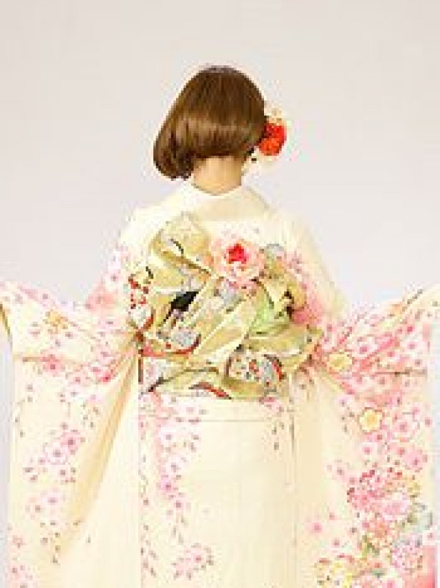 白地　裾ピンク　枝垂れ桜柄の振袖フルセット(白　ピンク系)|普通サイズ【1月】