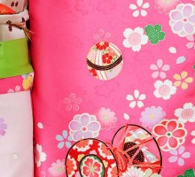 【七歳女の子】	　椿姫ブランド☆黄色/水色地　可愛いピンクのグラデ　桜地紋に古典柄。