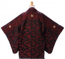 ジュニア紋付き袴　レンタル　赤×黒のインパクトある紋付きセットです!
