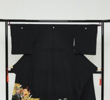 Lサイズ　御所車鶴梅花柄の黒留袖フルセット(黒)| 黒留袖・大きいサイズ(ワイド)