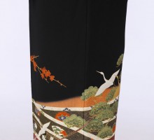 Mサイズ　紫道長紺紐白金の鶴柄の黒留袖フルセット(黒)|黒留袖