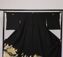 Lサイズ　唐草金の青海末広小柄の黒留袖フルセット(黒)| 黒留袖・大きいサイズ(ワイド)