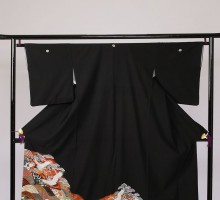 Mサイズ　赤茶四海波末広鶴たたき柄の黒留袖フルセット(黒)|黒留袖