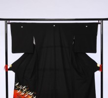 Mサイズ　籠目千羽鶴柄の黒留袖フルセット(黒)|黒留袖
