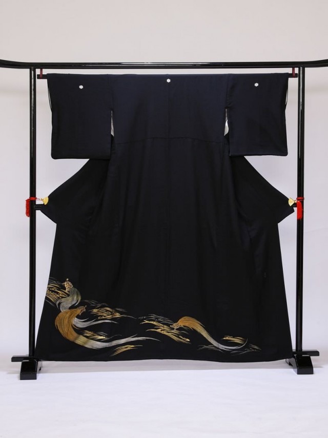 Mサイズ　金銀の亀柄の黒留袖フルセット(黒)|黒留袖