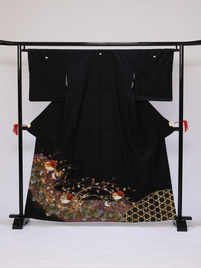 Mサイズ　蔦萩おしどり柄の黒留袖フルセット(黒)|黒留袖