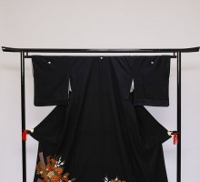 MSサイズ　熨斗 花束柄の黒留袖フルセット(黒)|黒留袖