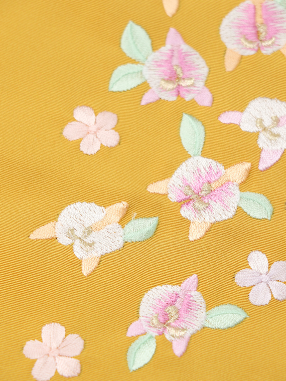 HCJ2509　在庫処分セール￥3,800 → ￥1,300　刺繍半衿 花刺繍　桜刺繍