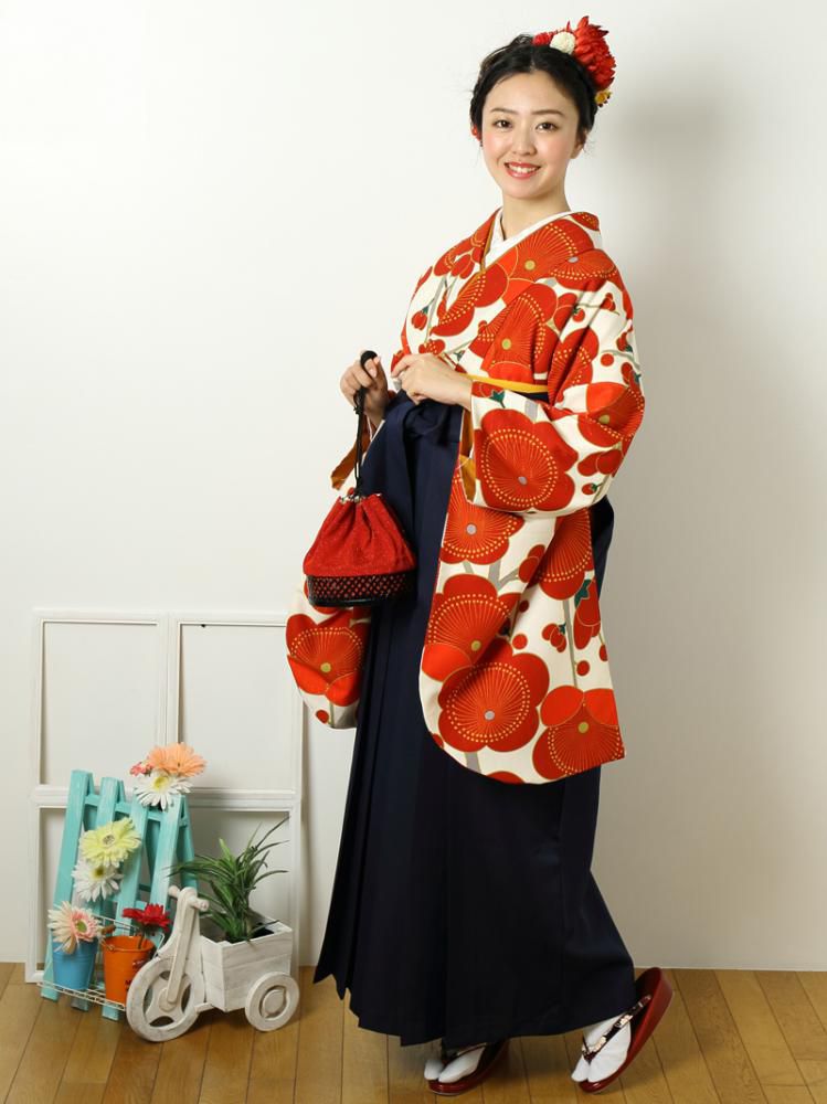 レンタル　袴|梅づくし柄の卒業式袴フルセット(白系)|卒業袴(普通サイズ)